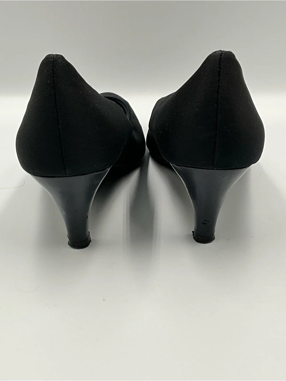 Coach and Four Pumps Size 11 Black Mid Heel Classic Pumps